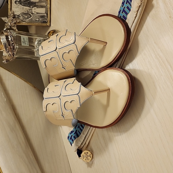 ●NEW● Jamie Full Logo Miller Symbol Sandal - Picture 6 of 9